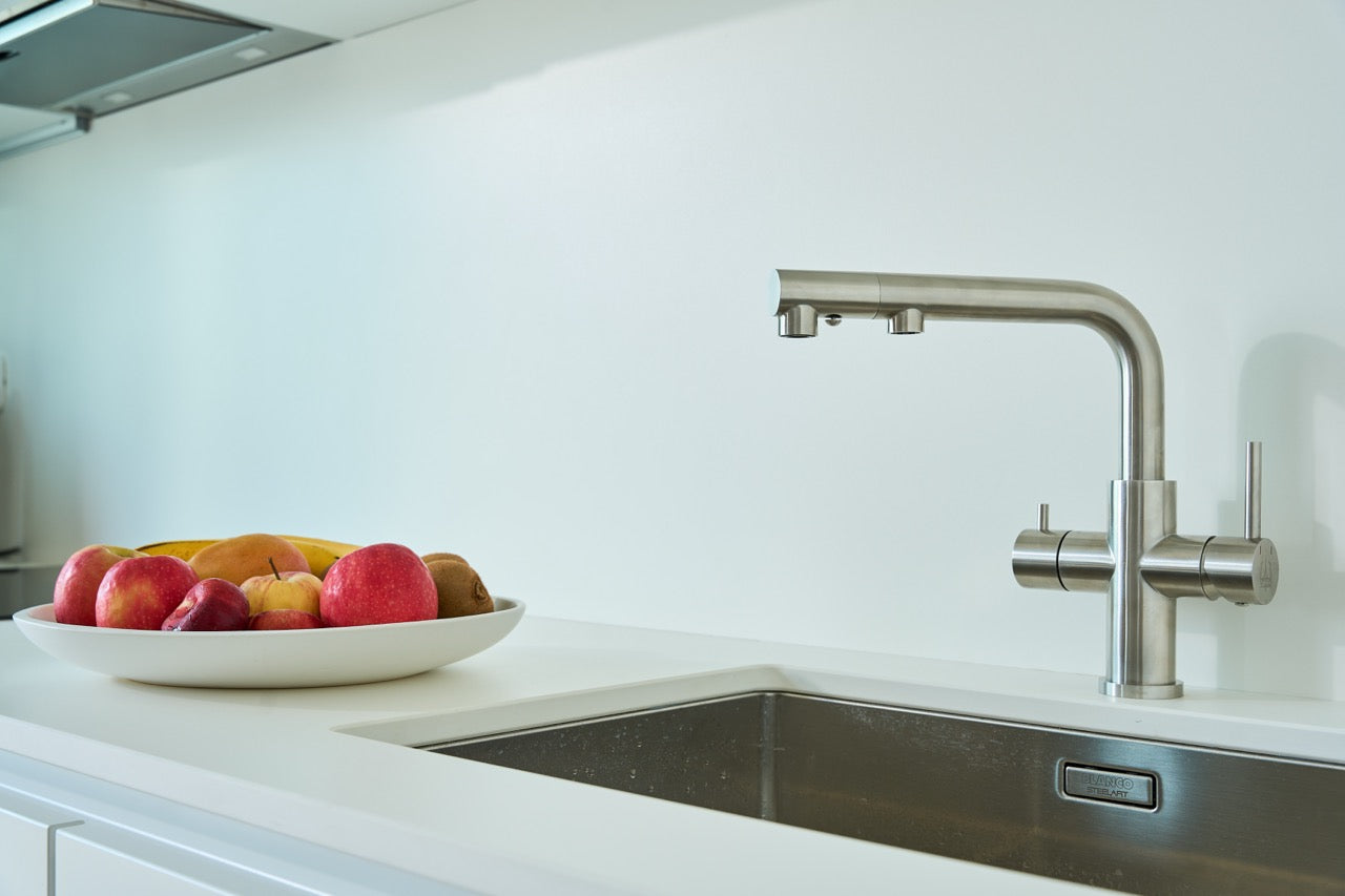 4 Way Kitchen Filter Tap in Solid STAINLESS STEEL, with swivel spout and pull-out extractable Spray, Brushed