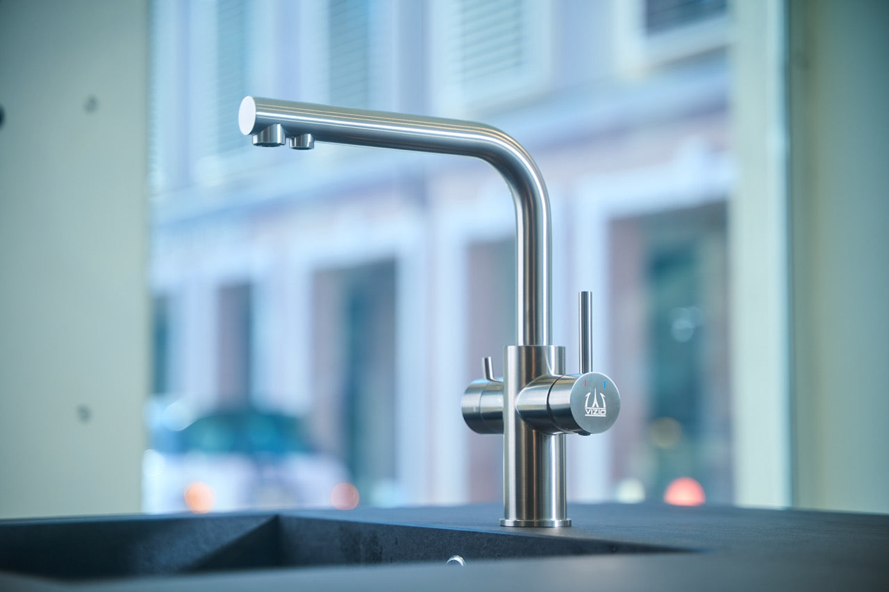 5 Way Kitchen Filter Tap in Solid STAINLESS STEEL, with 360° Swivel L-Spout, Brushed - Short Version