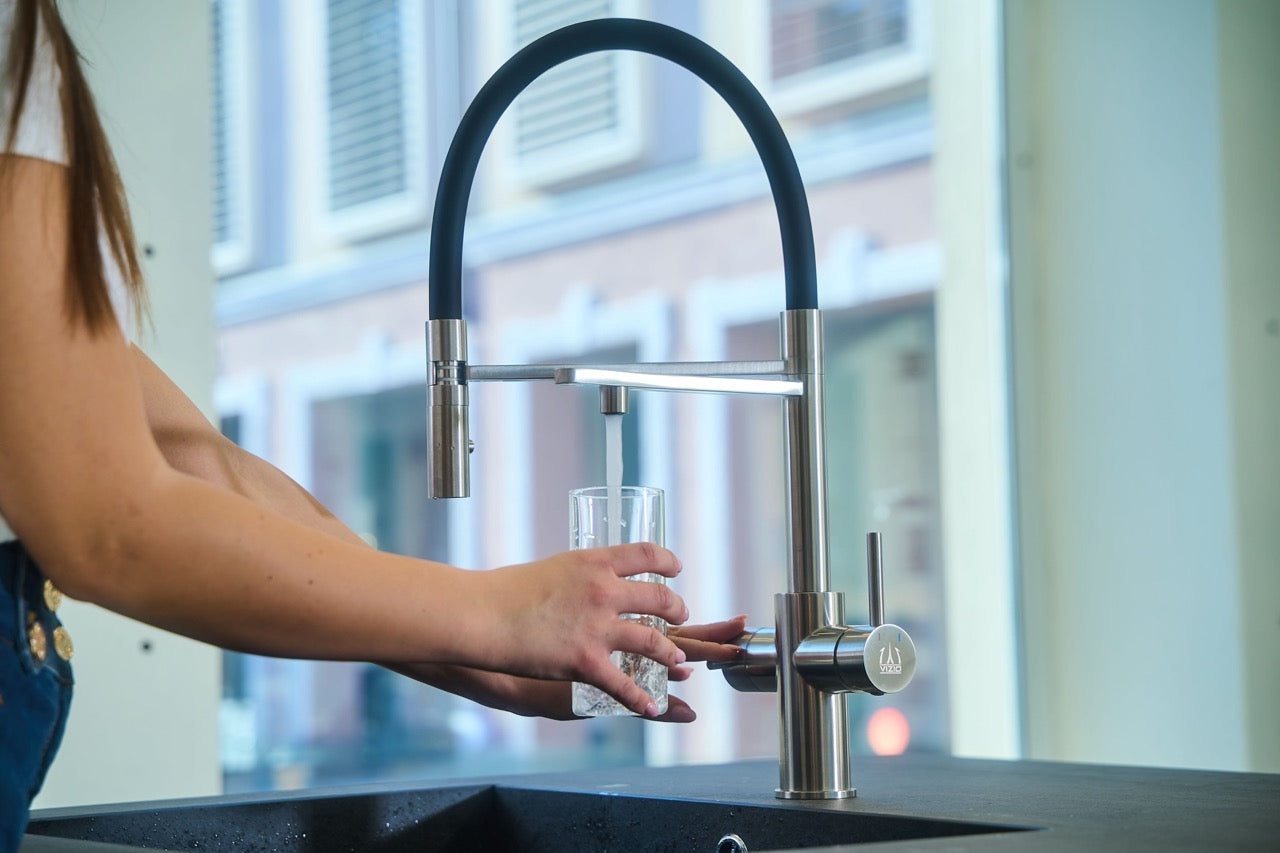 5 Way Kitchen Filter Tap in Solid STAINLESS STEEL, with 360° swivel spout and 2-jets removable Spray, Brushed / Black