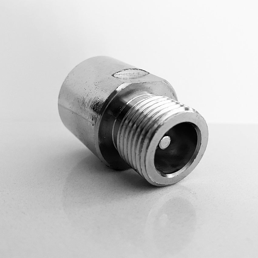 Adapter for Standard 425 g CO₂ Cylinders to Professional CO₂ Pressure Reducer