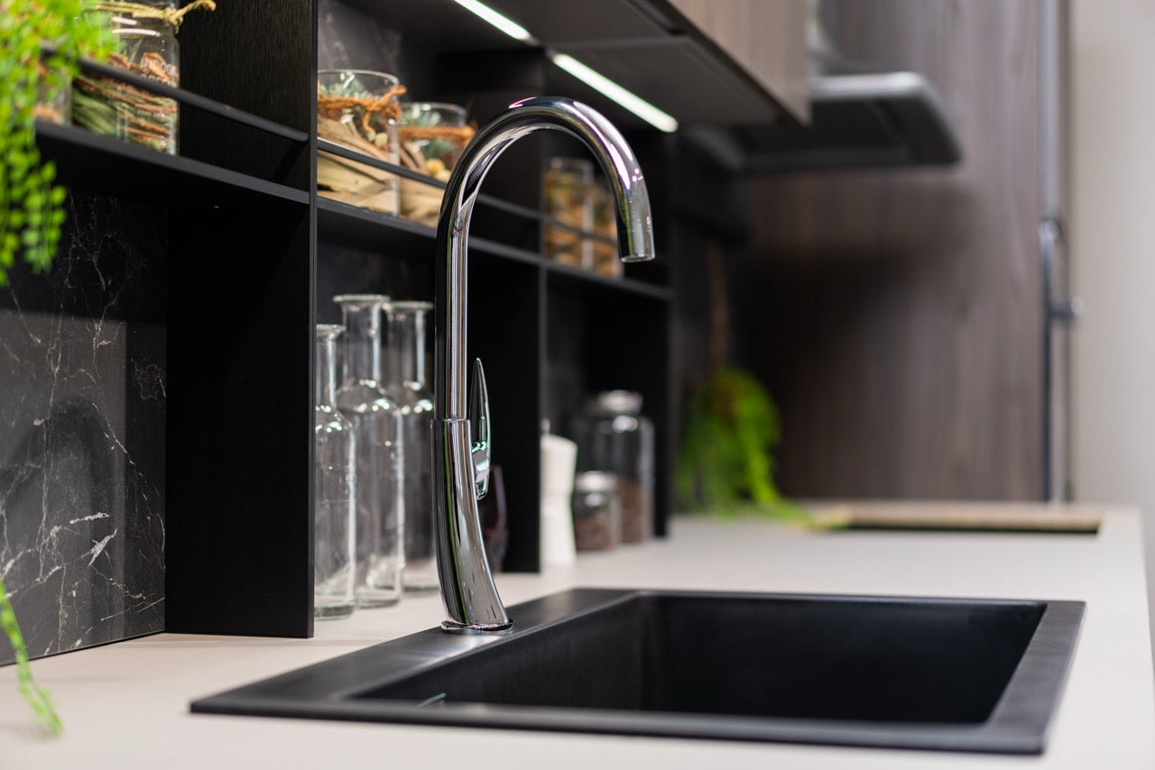 Kitchen Tap, Single lever, LEAF, with 360° swivel U-Spout, Chrome