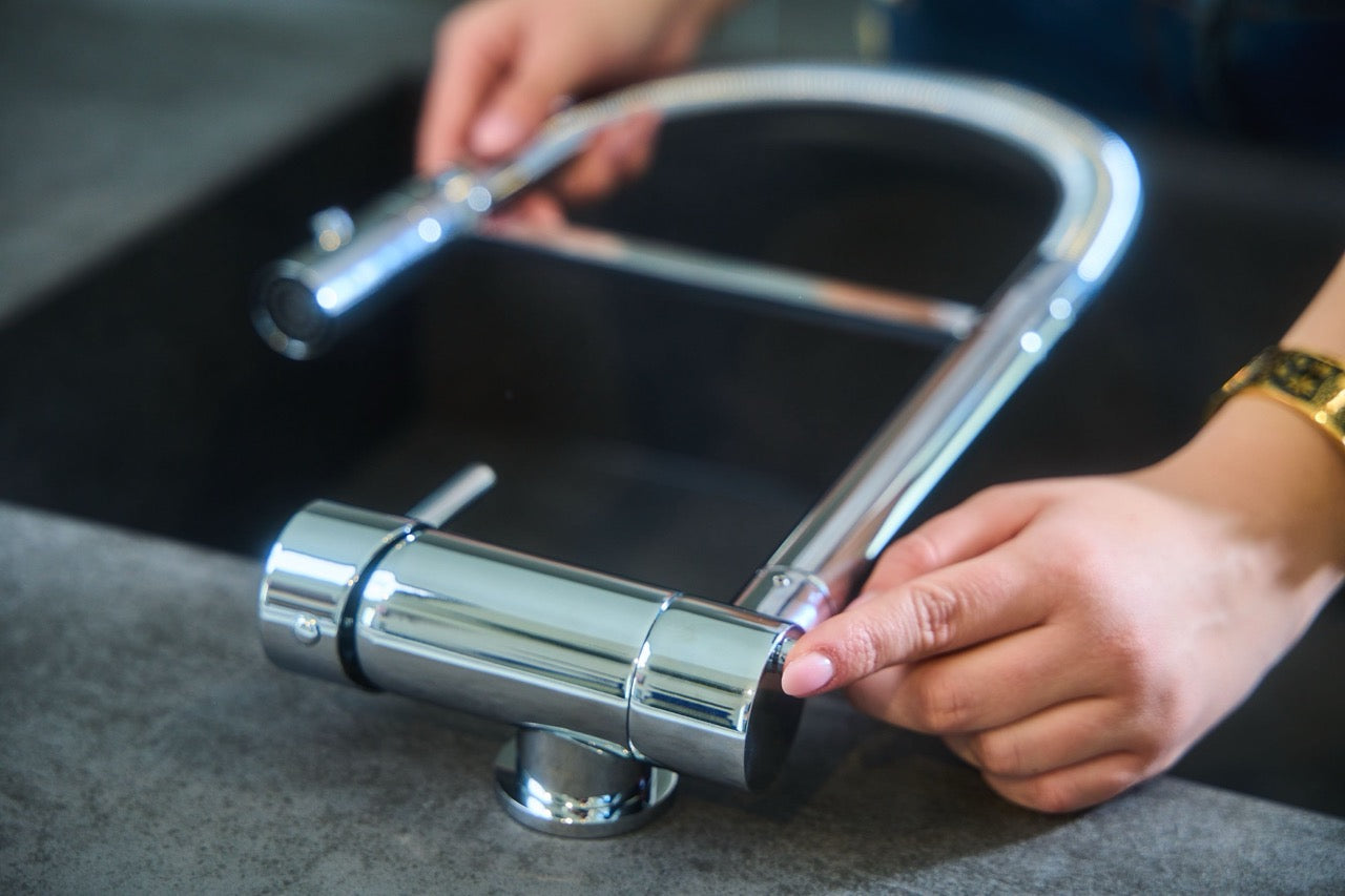 Under Window Kitchen Tap, folding spout to reach 6 cm, with 360° swivel spout and 2-jets removable Spray, Chrome