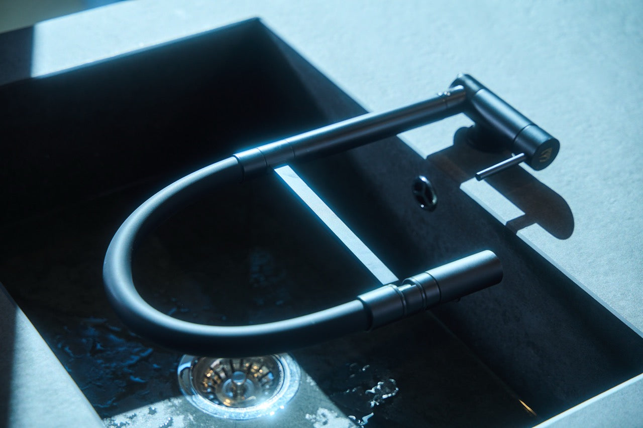 Under Window Kitchen Tap, folding spout to reach 4,5 cm, with 360° swivel spout and 2-jets removable Spray, Matte Black