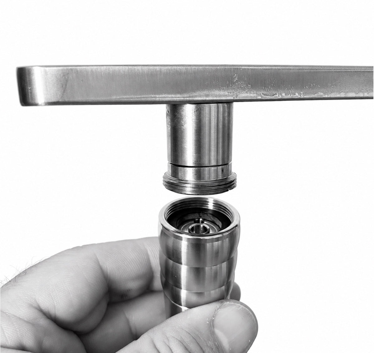 Adapter für Wasserwirbler M16,5x1 auf M22x1 Gewinde in Edelstahl V4 AISI 316